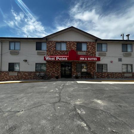 Oyo West Point Inn Εξωτερικό φωτογραφία