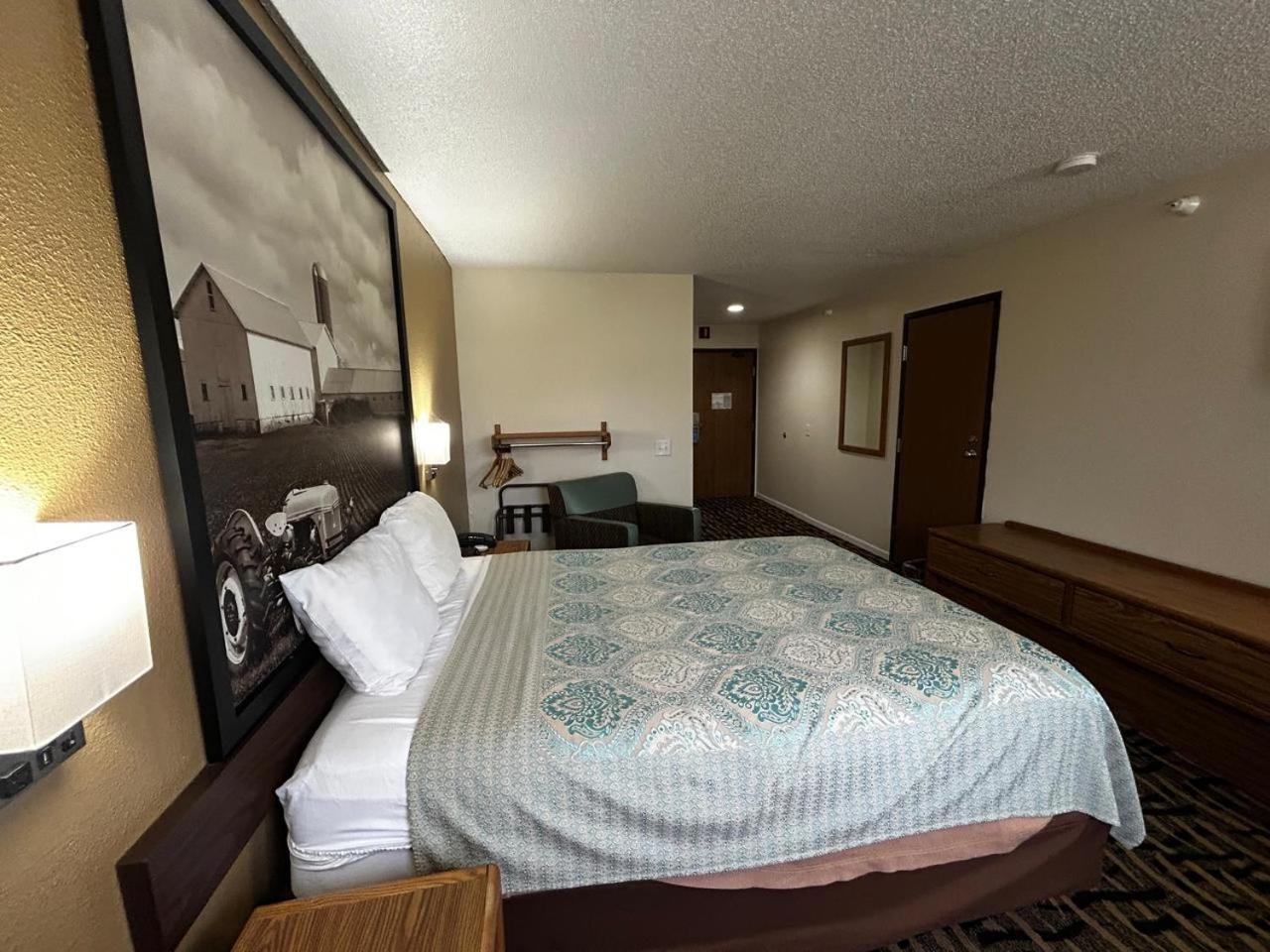 Oyo West Point Inn Εξωτερικό φωτογραφία